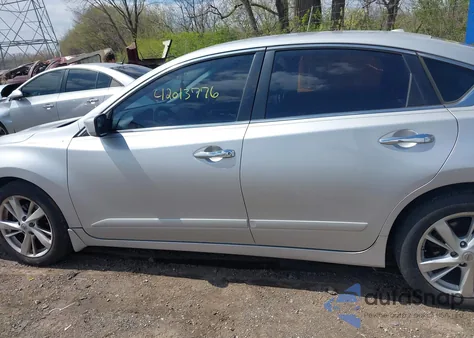 2013 Nissan Altima 2.5 Sv из США, поврежденный, VIN 1N4AL3APXDC906384